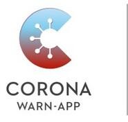 Logo der Corona Warn-App, mit einem stilisierten C in blauem und rotem Farbverlauf mit weißen virusähnlichen Knoten im Inneren und dem Text CORONA WARN-APP darunter in schwarzen Buchstaben auf weißem Hintergrund.